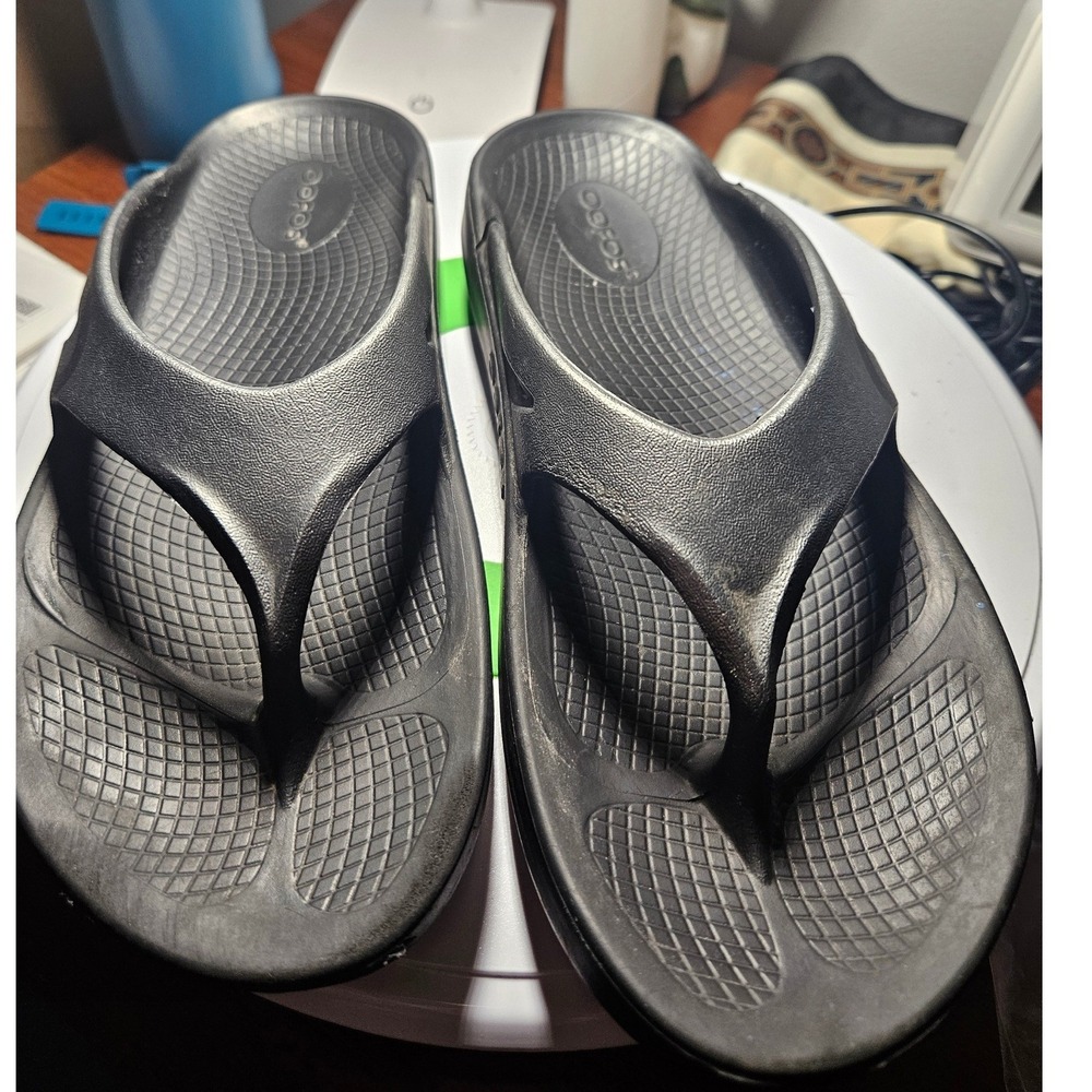 Oofos OOriginal Recovery Sandals Unisex M6 W8 Black OOfoam Flip Flop